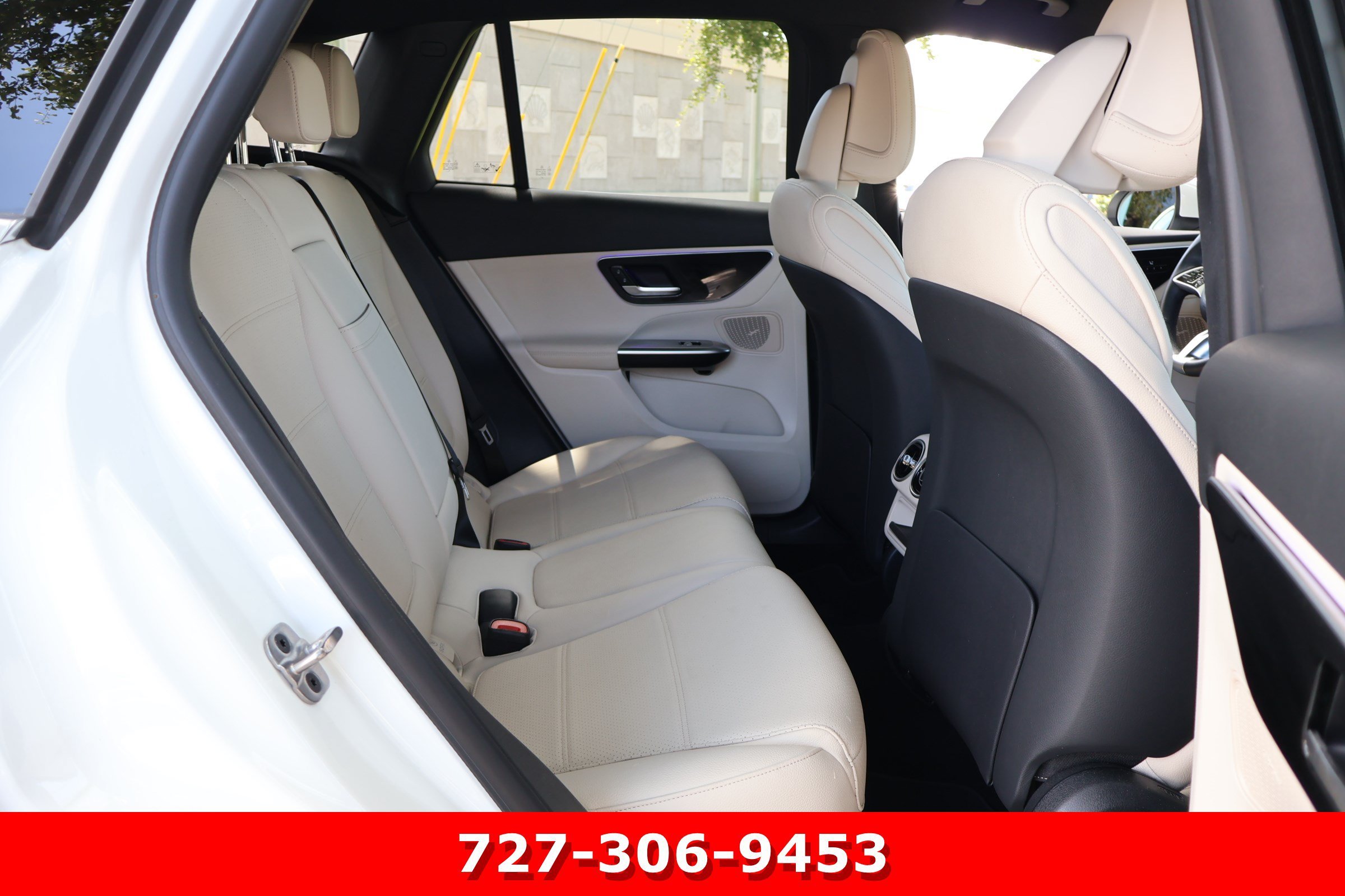 Certified Used 2025 Polar White Mercedes-Benz GLC 300 image 21