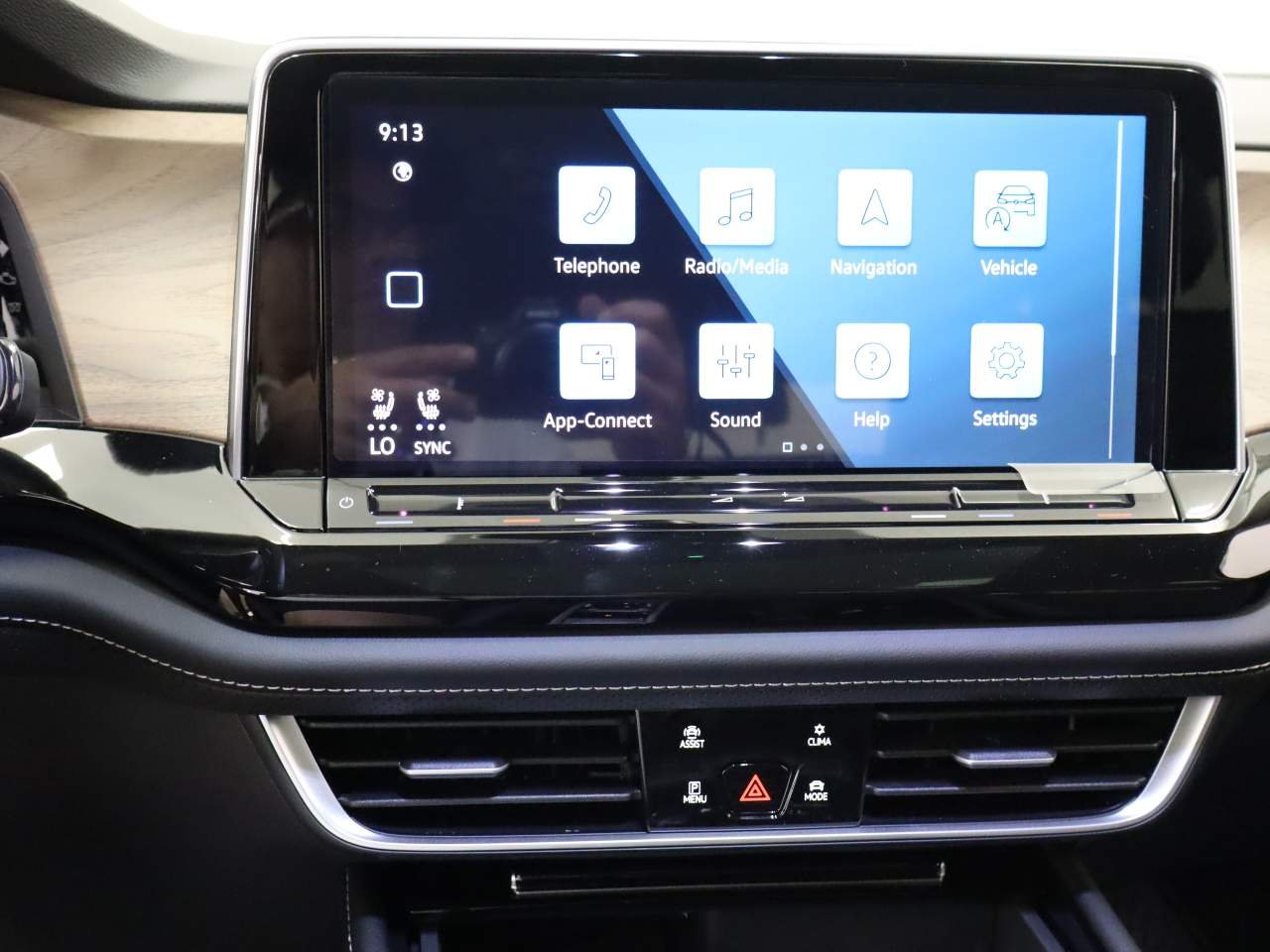 2026 Volkswagen Atlas SE w/Tech - Photo 9