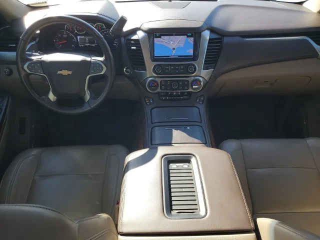 Used 2018 IRIDESCENT PEARL TRICOAT Chevrolet Premier image 34