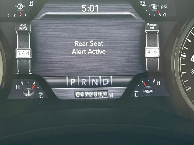 Used 2024 Billet Silver Metallic Clearcoat Ram Laramie image 5