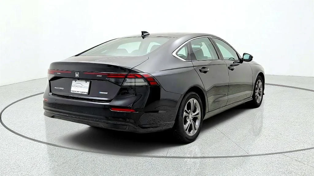 Used 2025 Crystal Black Pearl Honda EX-L Sedan image 5
