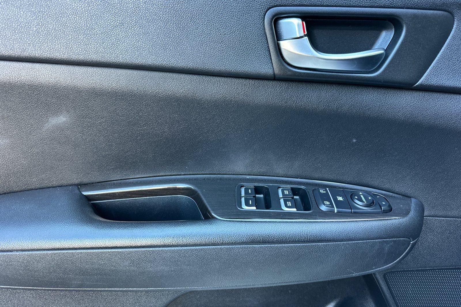 Used 2020 Blue Kia EX image 11