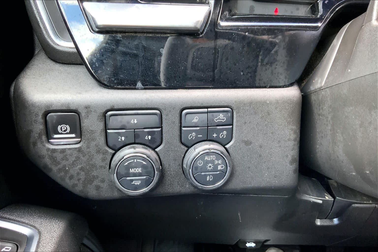2025 Chevrolet Silverado 2500HD LT - Photo 33