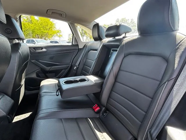 Used 2024 Silver Volkswagen 1.5T SE image 21