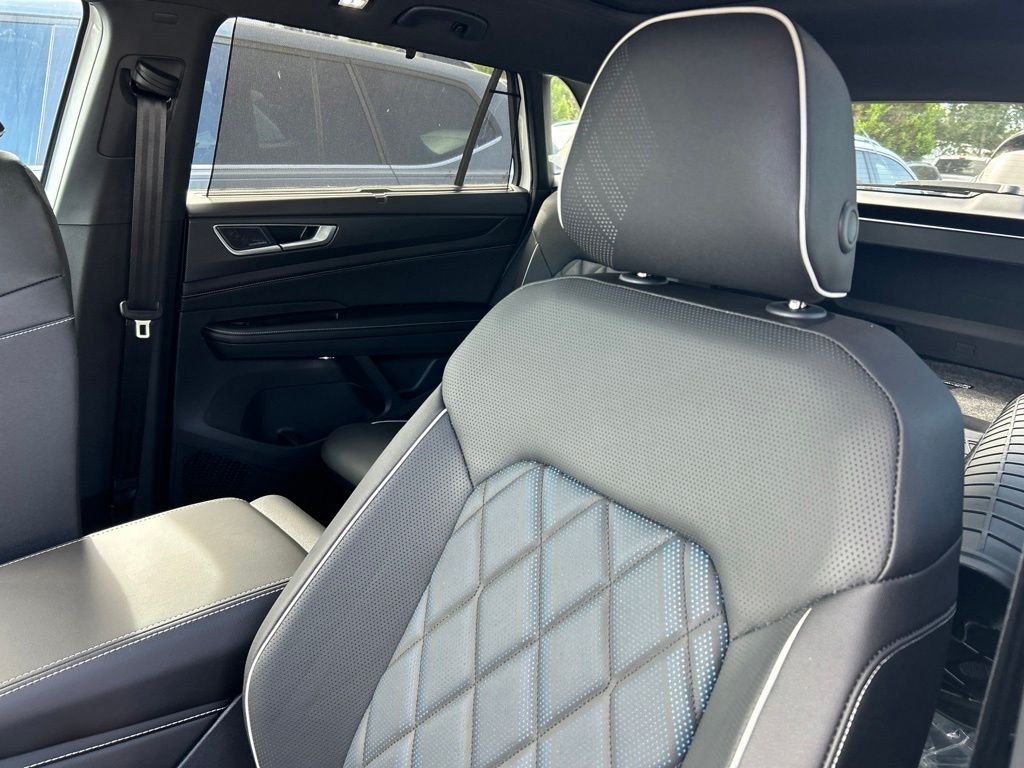 New 2026 White Volkswagen 2.0T SEL Premium R-Line image 21