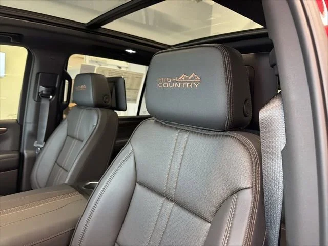 2026 Chevrolet Suburban High Country - Photo 24