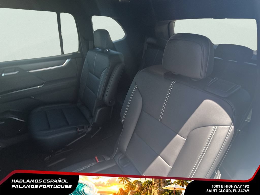 New 2026 Glacier White Tricoat GMC Elevation image 25