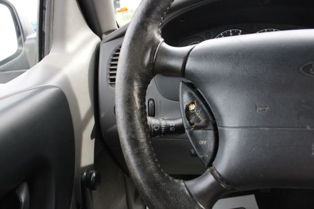 Used 2000 Green Ford XLT image 11