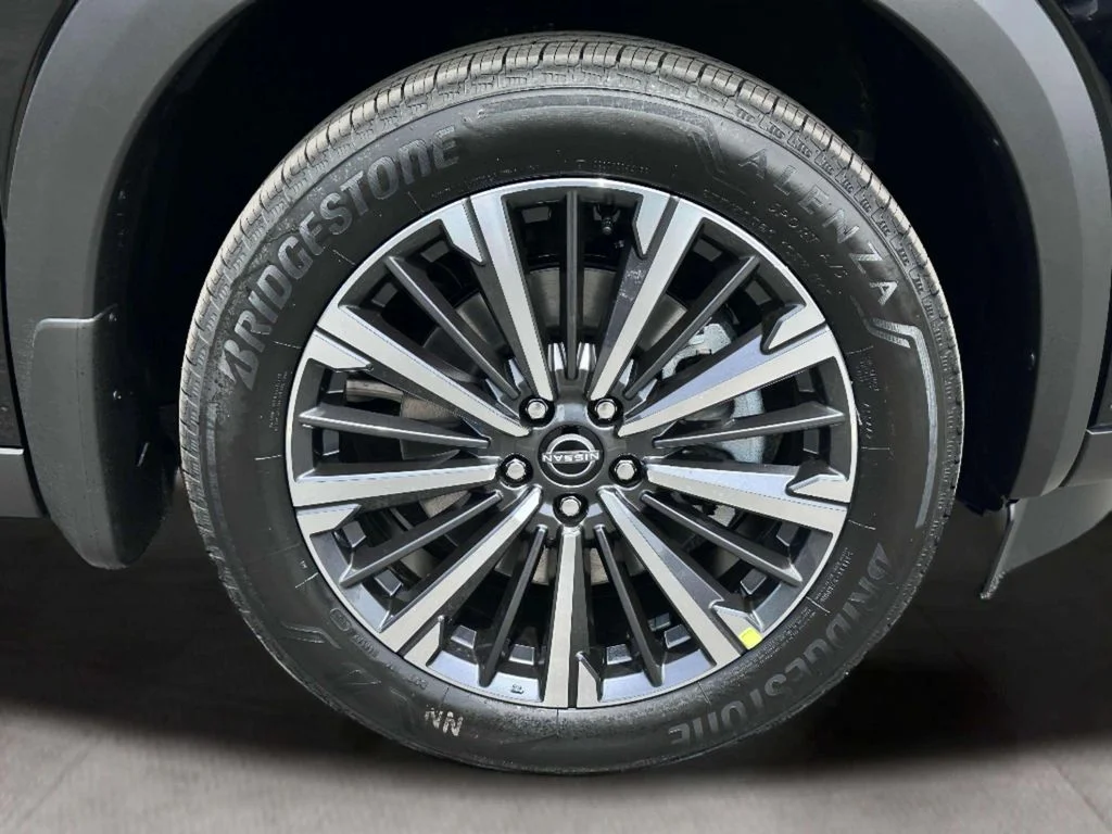 New 2026 Super Black Nissan Platinum image 10