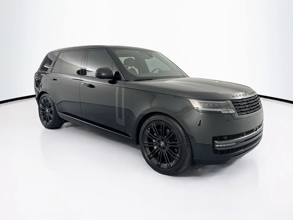 Used 2025 Black Land Rover SE image 3