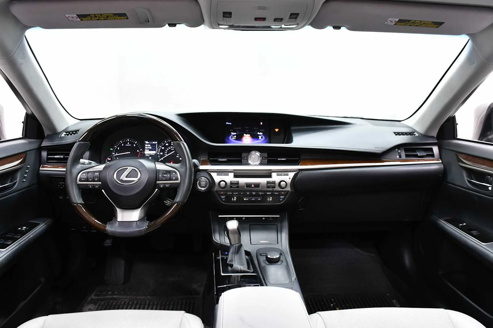 Used 2017 Atomic Silver Lexus  image 18