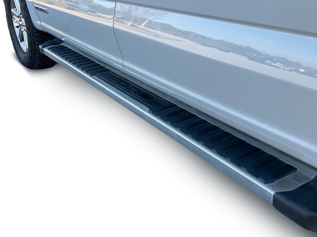 2024 Ford F-150 XLT - Photo 17