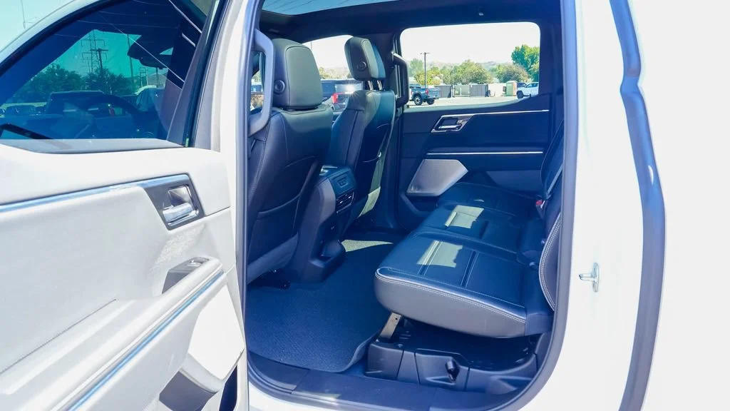 Used 2025 Summit White GMC Extended Range Denali image 13