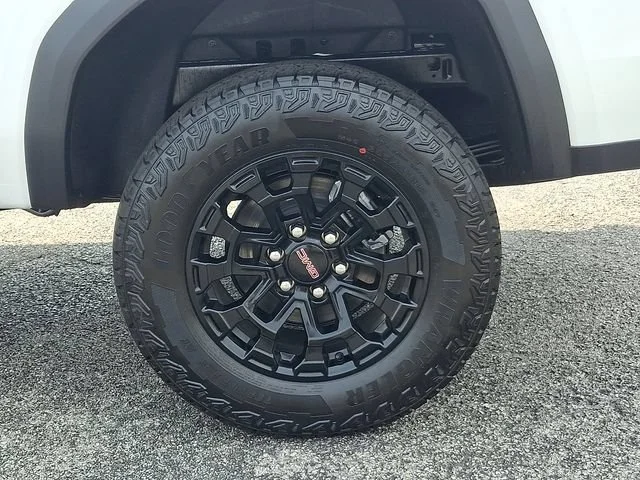 New 2026 Summit White GMC Elevation image 7