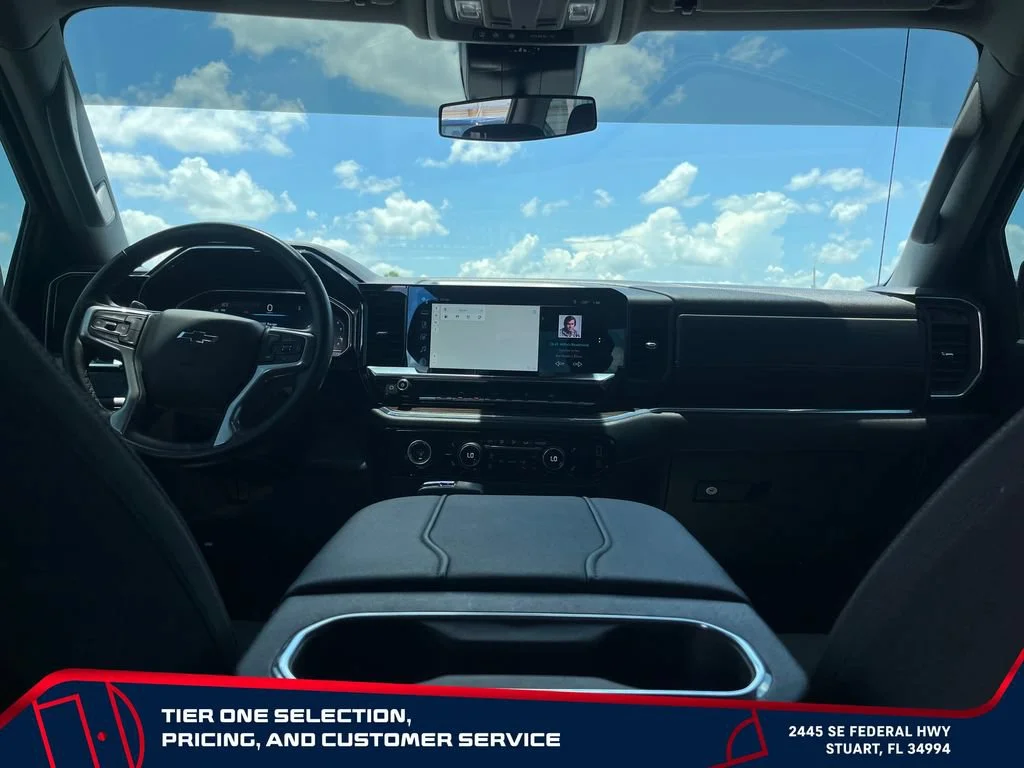 Used 2024 Summit White Chevrolet RST image 15