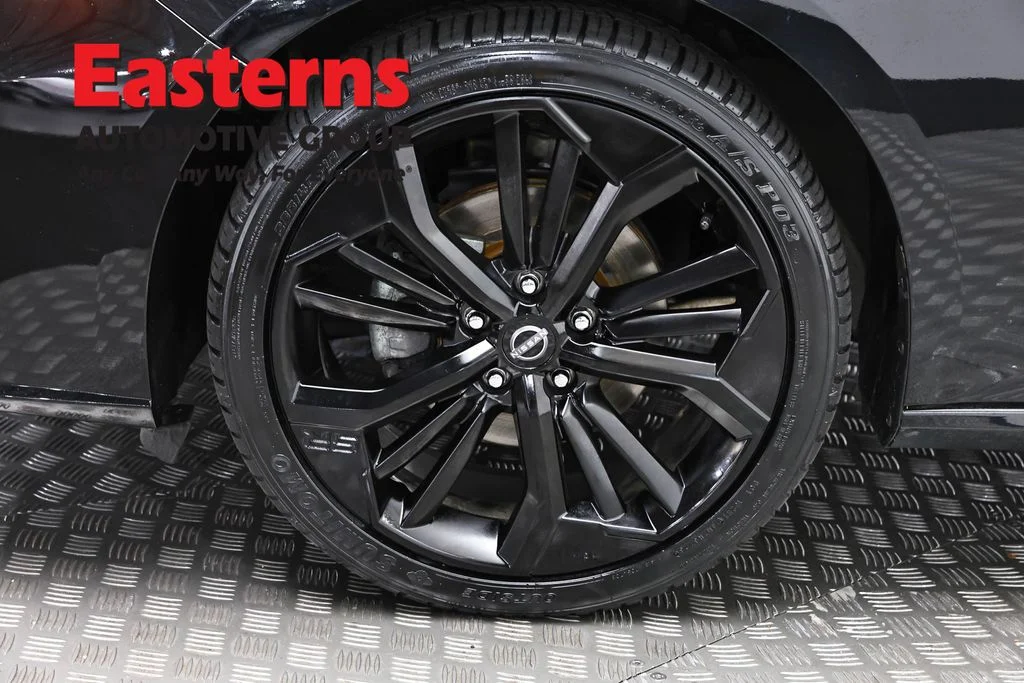 Used 2024 Black Nissan 2.5 SR image 32