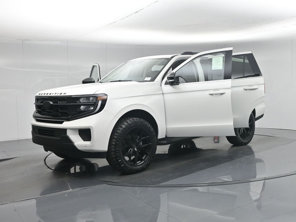 New 2026 Star White Metallic Tri-Coat Ford Active image 31