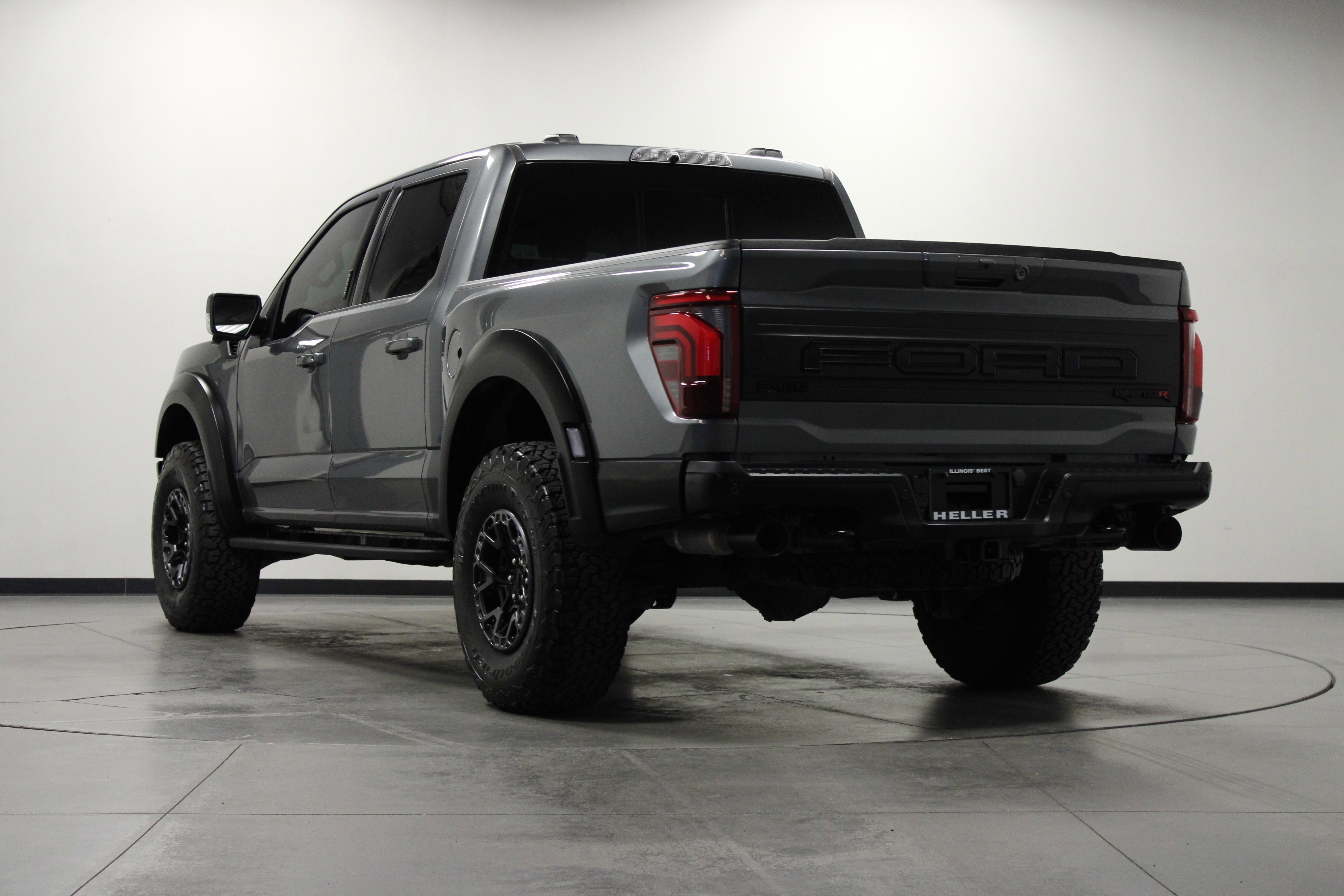 Used 2024 Gray Metallic Ford Raptor image 6