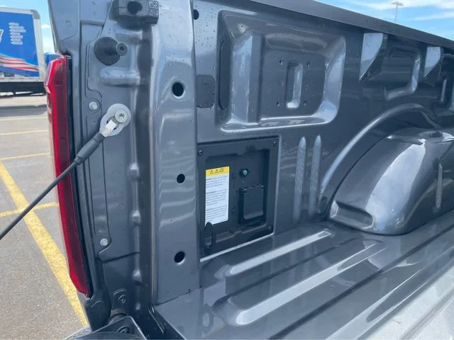 2025 Ford F-150 XLT - Photo 13