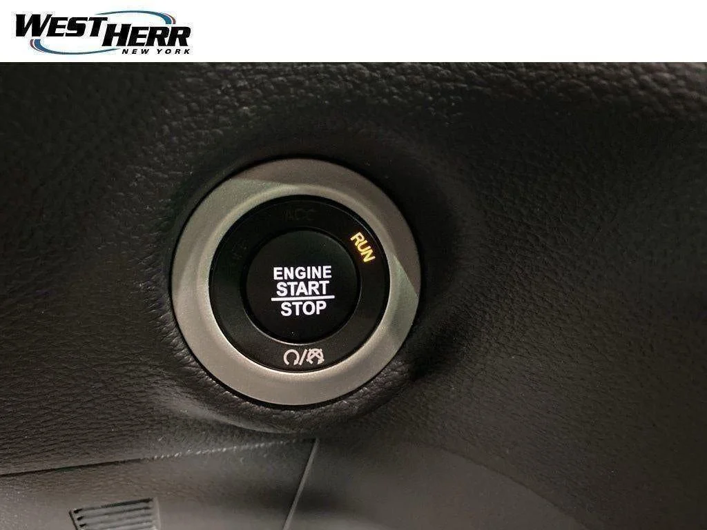 Used 2026 Red Hot Pearlcoat Chrysler Select AWD image 33