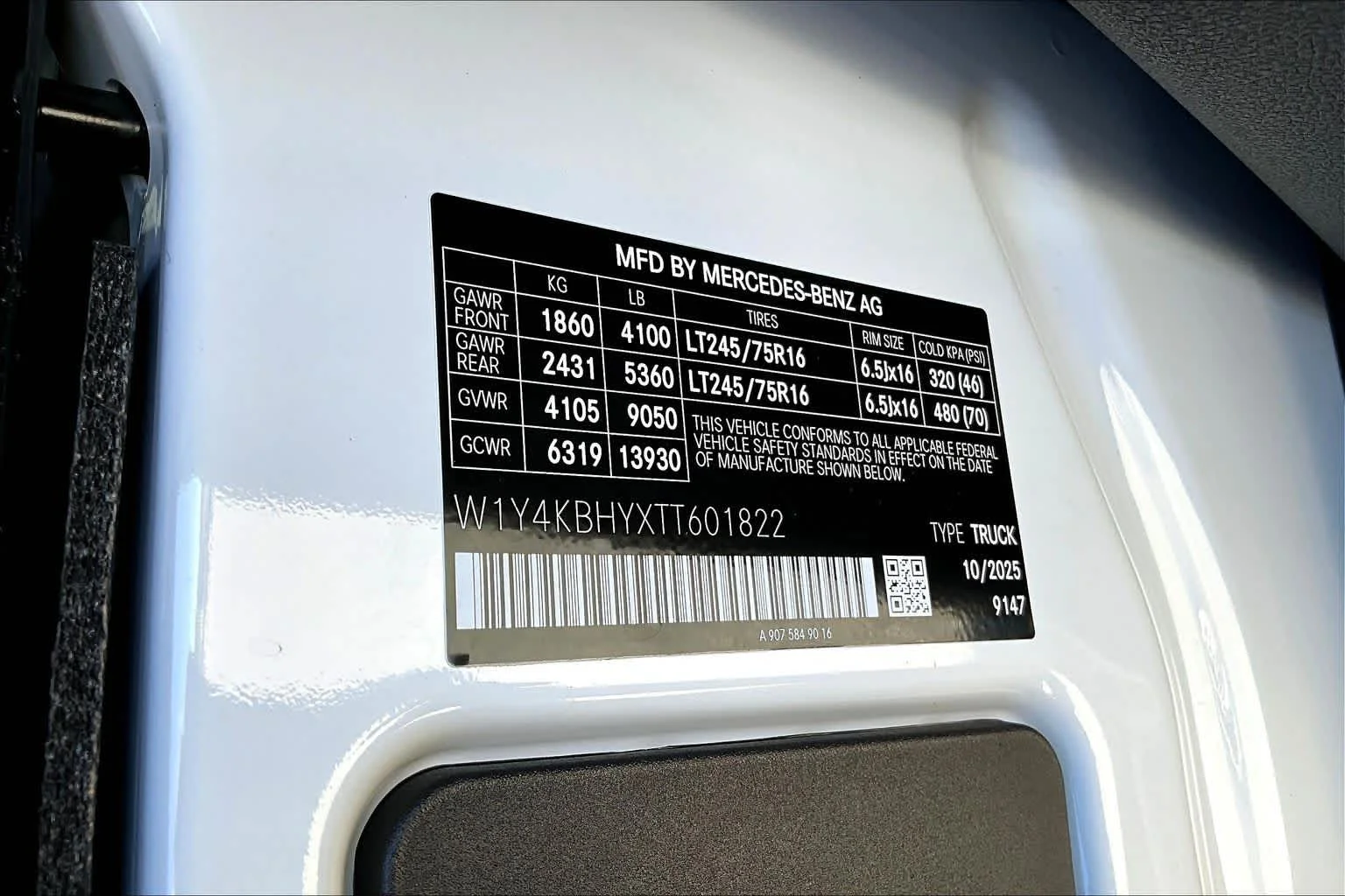 New 2026 Arctic White Mercedes-Benz  image 12