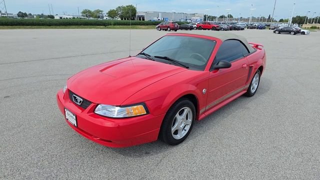 Used 2004 Torch Red Ford V6 image 5