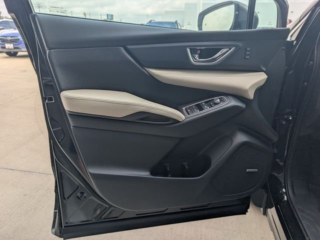 New 2026 CRYSTAL BLACK SILICA Subaru Limited 7-Passenger image 16