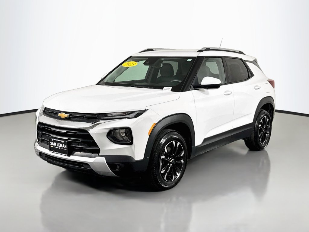 Used 2023 White Chevrolet LT image 3