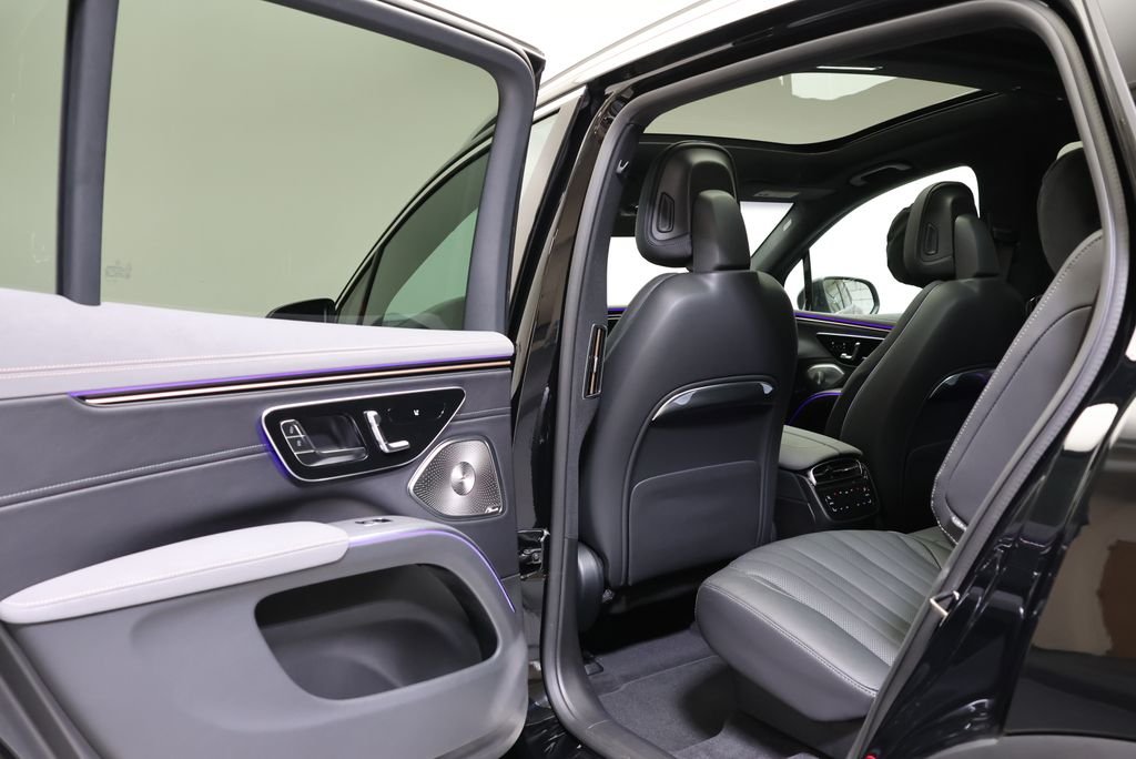 New 2026 Black Mercedes-Benz 400 image 41