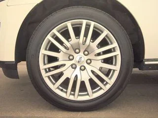 Used 2024 White Ford Limited image 14