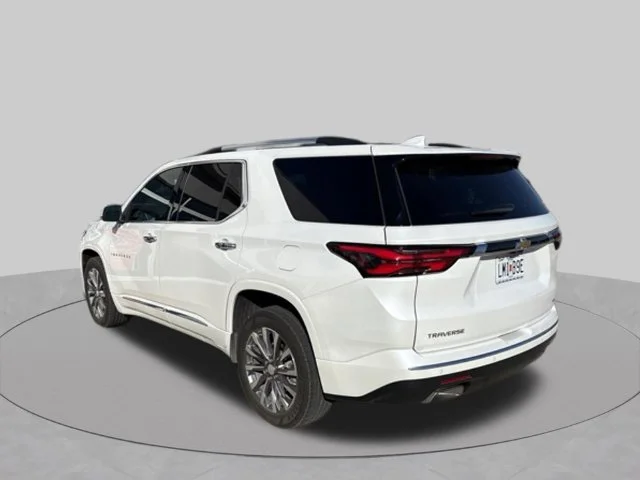 Used 2022 Beige Chevrolet Premier image 2