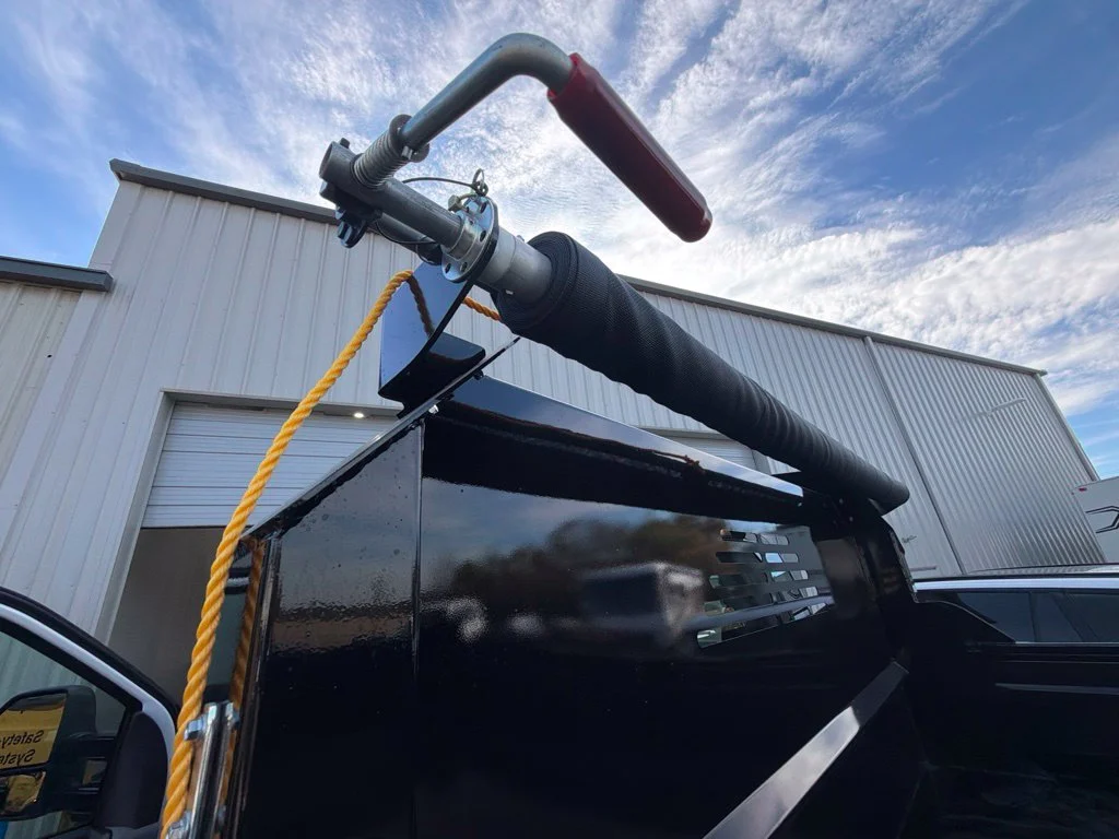 New 2027 Oxford White Ford F-550® XL image 12