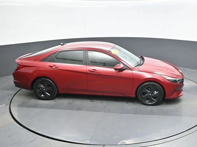 Used 2023 Red Hyundai SEL image 16