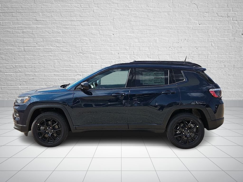 New 2026 Fathom Blue Pearl Coat Jeep Latitude image 2