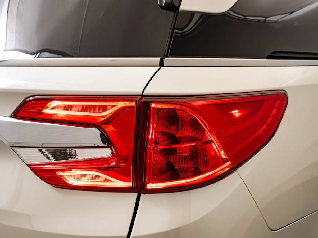 Used 2019 White Honda EX-L image 9