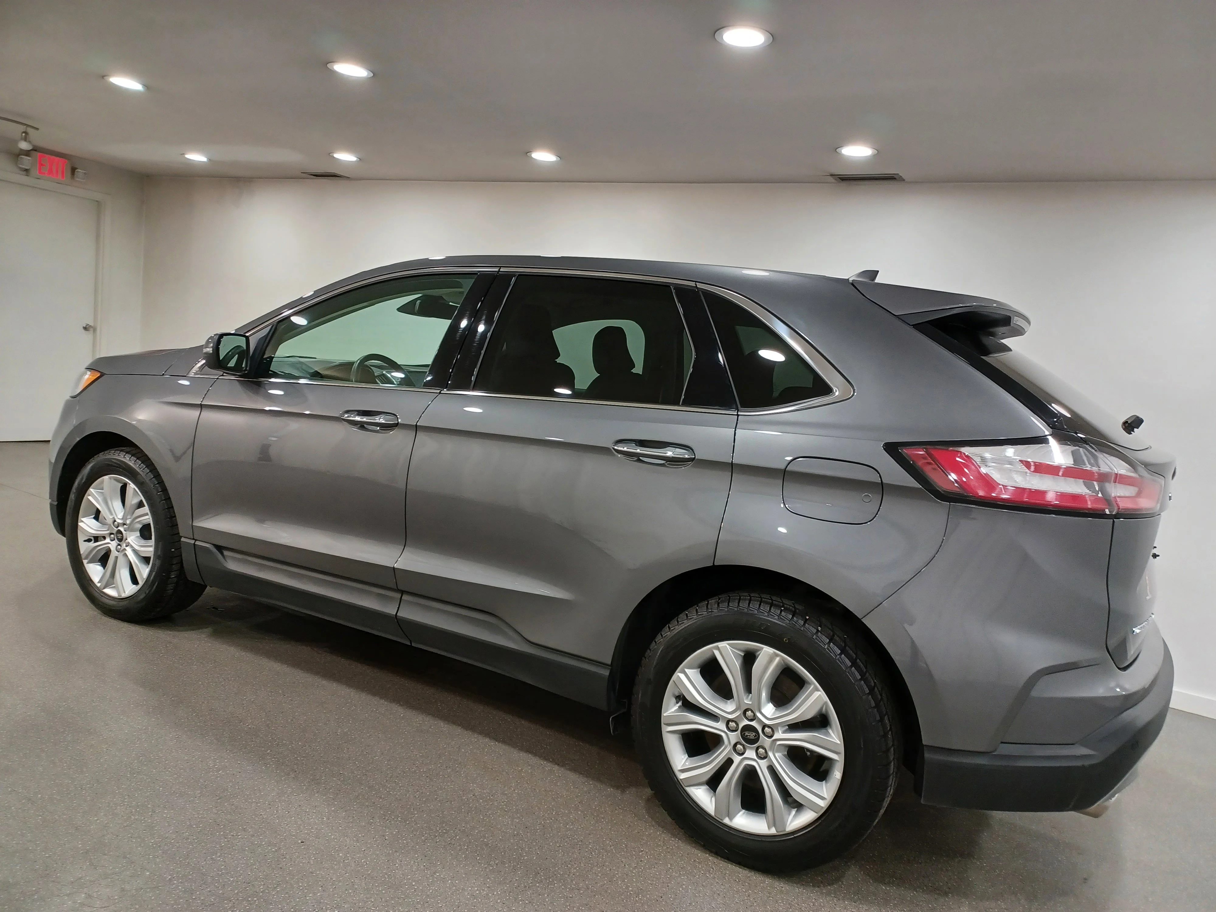 Certified Used 2024 Carbonized Grey Metallic Ford Titanium AWD*Remote Start | Nav | Htd Leather | Blind Spot Detection | Park Assist | Bang & Olufsen® image 7