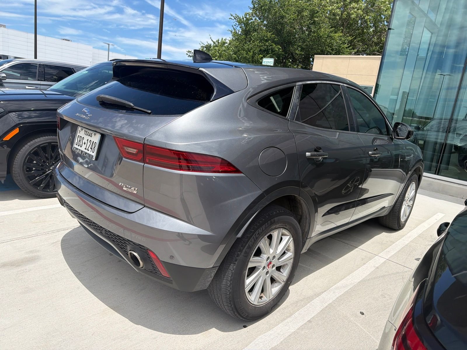 Used 2020 Corris Gray Metallic Jaguar Base image 4