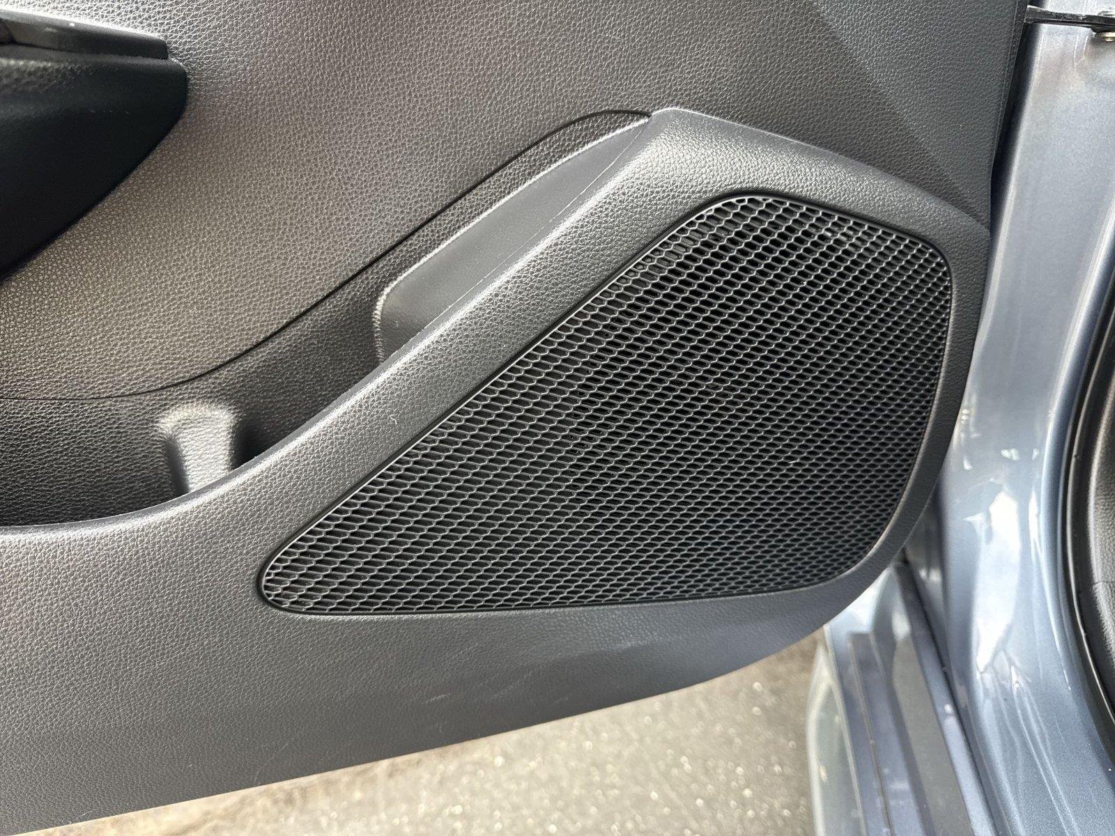 2021 Toyota Corolla LE - Photo 29
