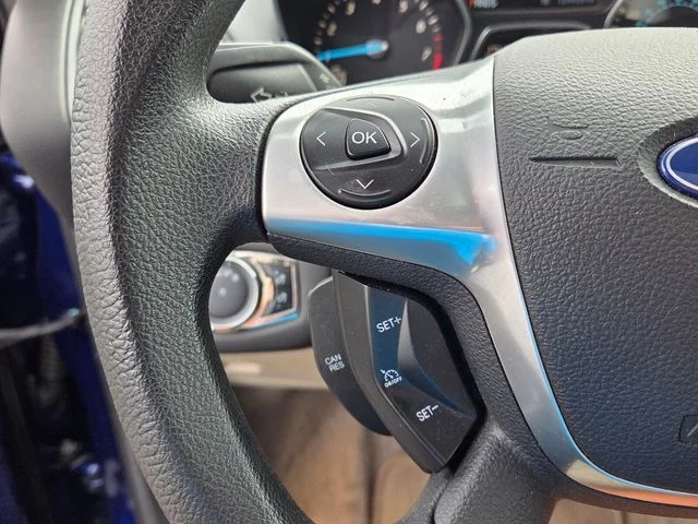 Used 2014 Blue Ford SE image 25