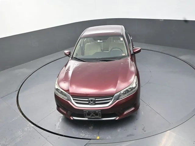 Used 2013  Honda LX image 24