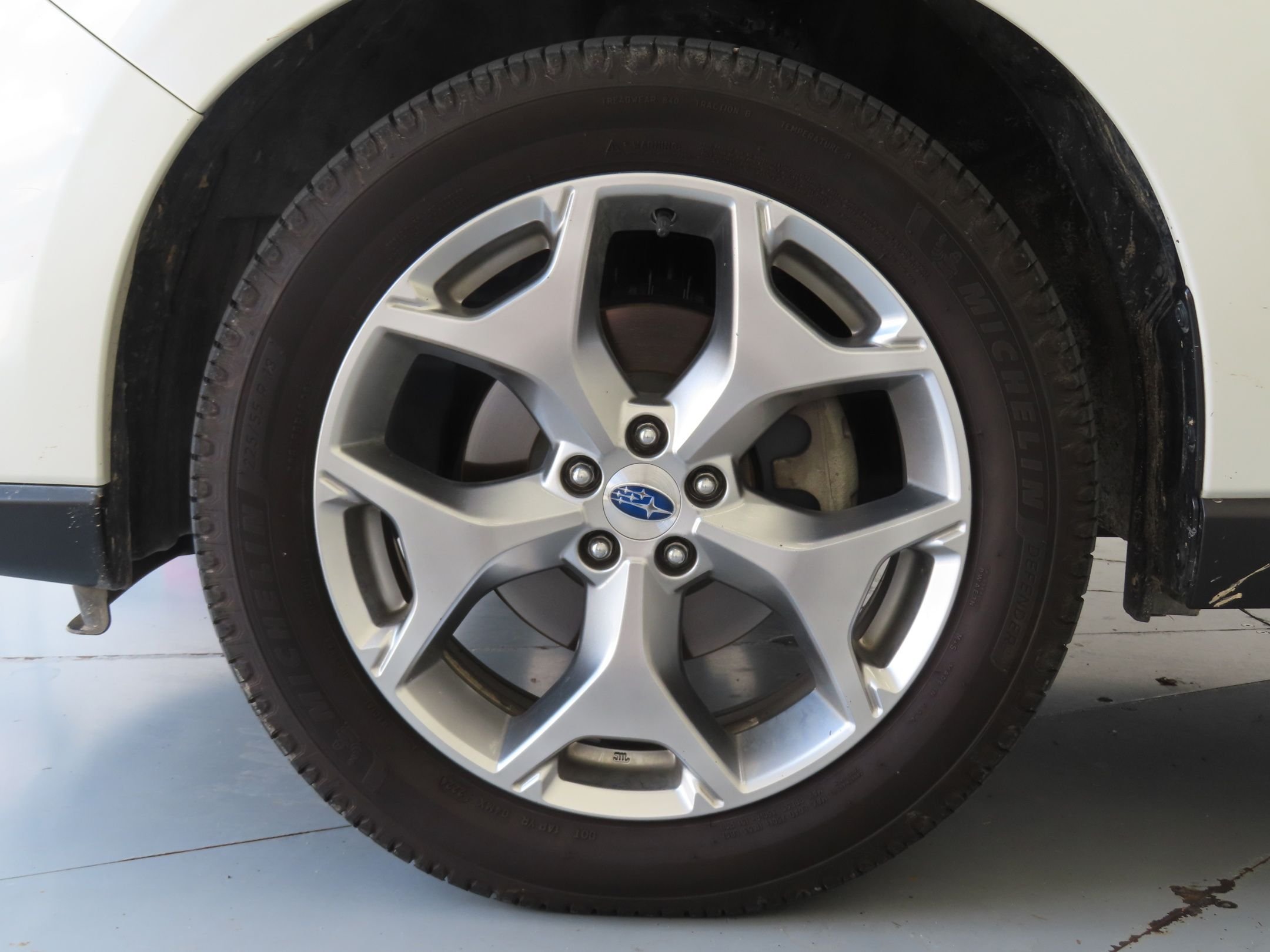 Used 2017 White Subaru 2.5i Touring image 28