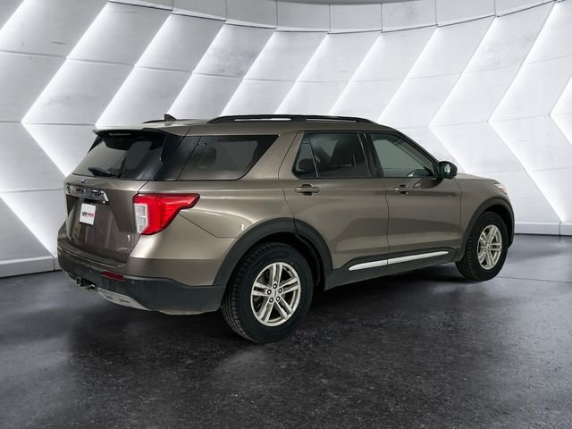 Used 2021 Gray Ford XLT image 4