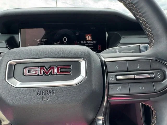 Certified Used 2025 Summit White GMC AT4 image 31