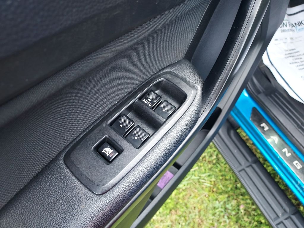 Used 2021 Blue Ford XLT image 11
