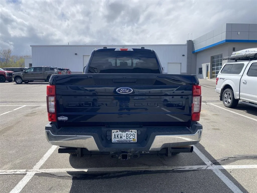 Used 2022 Antimatter Blue Ford XLT image 5