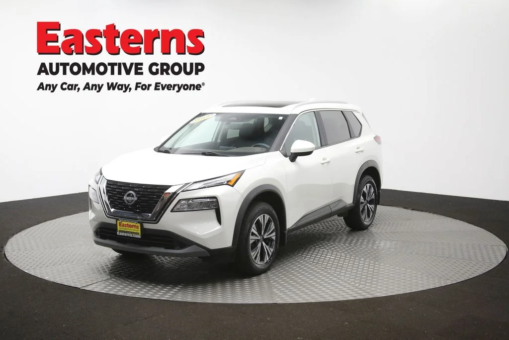 Used 2023 White Nissan SV image 57