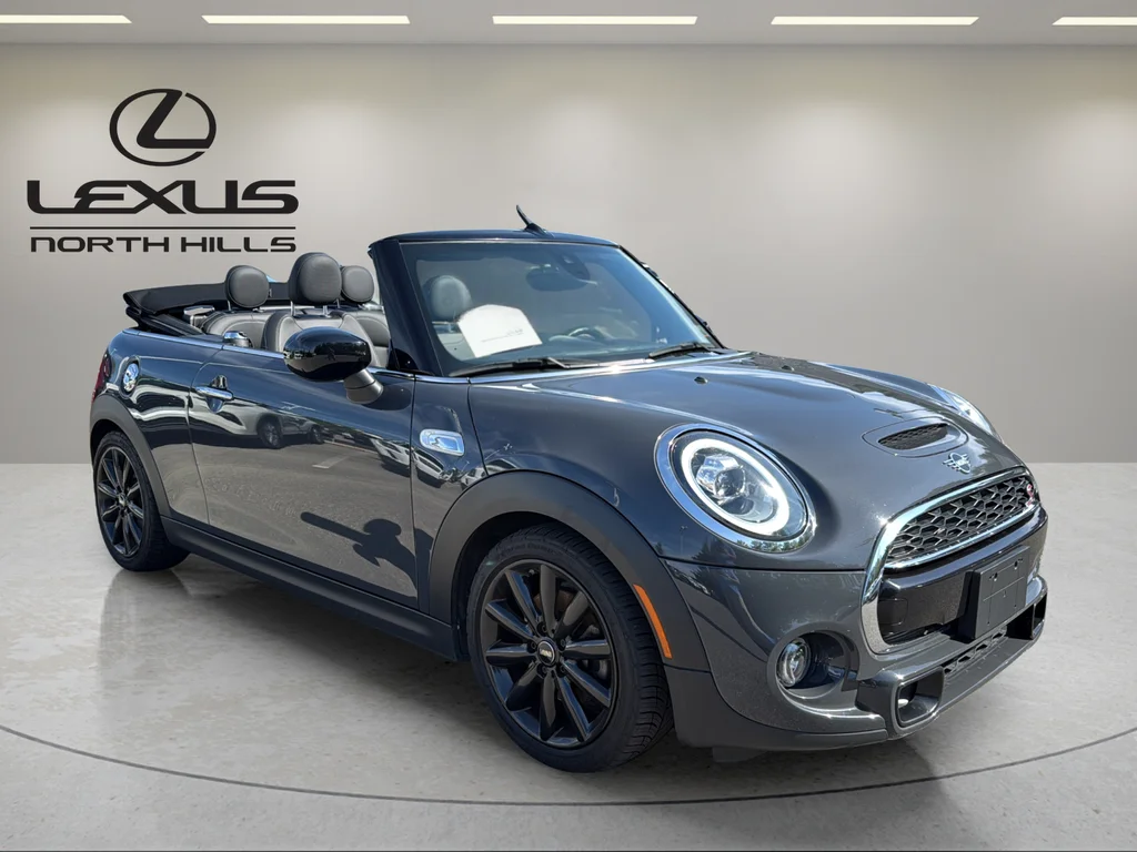 Used 2020 Gray MINI  image 5