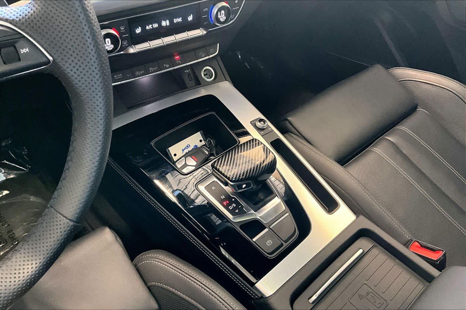 Used 2024 Daytona Gray Pearl Effect Audi S line Prestige image 33