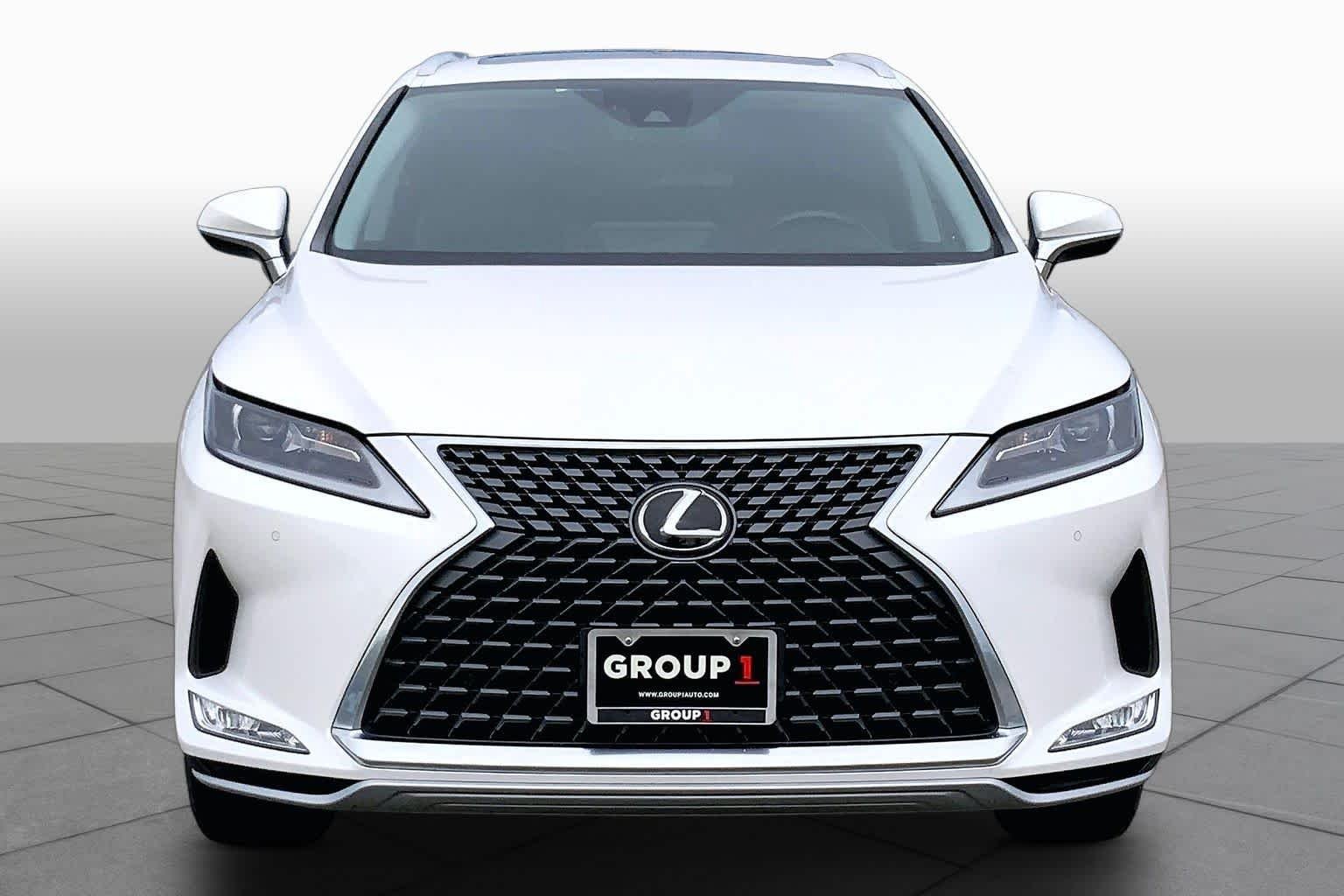 Used 2022 Eminent White Pearl Lexus  image 4