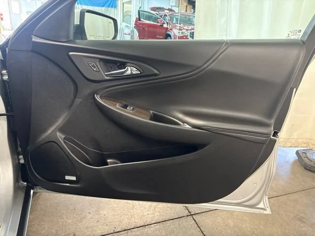 Used 2022 Silver Ice Metallic Chevrolet Premier image 44